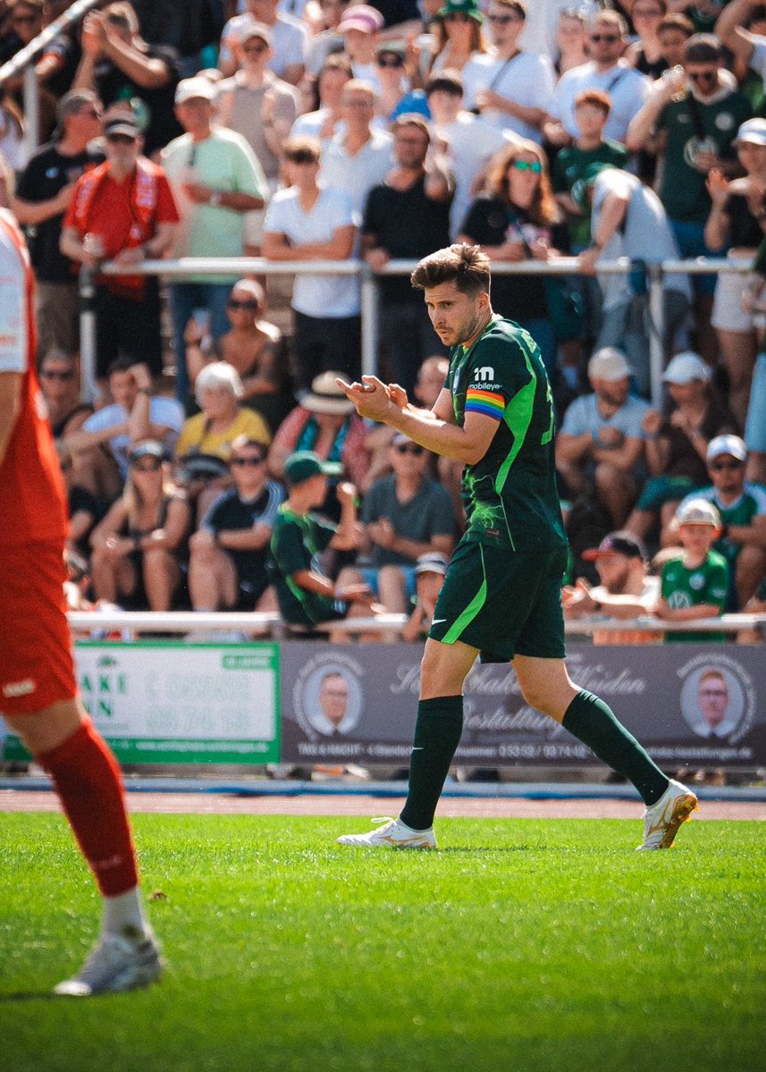 VfL_Wolfsburg's tweet photo. Spiel ist vorbei. Guter Test: Wir gewinnen mit 8:2 gegen Schöningen. 

#VfLWolfsburg https://t.co/9Pa3j3hrVf