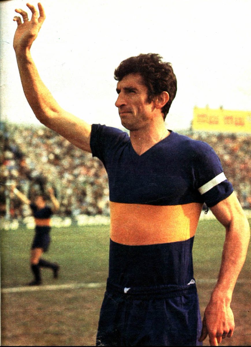 luchocofano's tweet photo. Se fue una leyenda de nuestro club, Antonio Ubaldo Rattin. Seis títulos, 14 años solo defendiendo nuestra camiseta y dos mundiales con la selección. Gracias eternas, rata! Ahora vas a alentar desde la 4ta bandeja. https://t.co/VU4OAebH8c