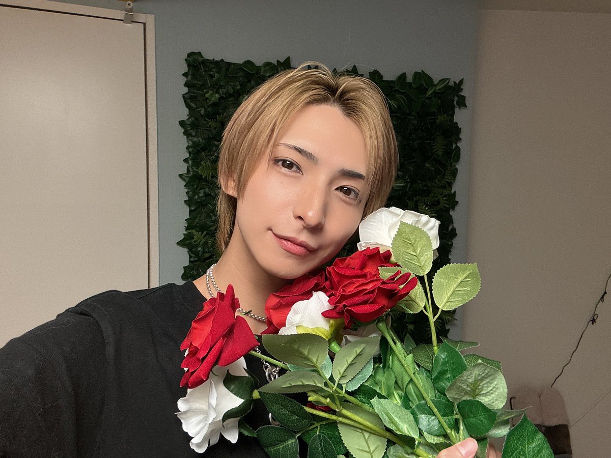 nonsuke_duck's tweet photo. 本日はともやくんとのボドゲイベントありがとうー！
　
観覧の方も参加してくれて嬉しかったです！😭ありがとう！

一部はパンドラ人狼2部はマダミスやったよ!

毎回頭使うから大変や🤣
　
みんなのおかげでとってもいい1日になりました！ありがとう！ https://t.co/uYPW4uHRDO