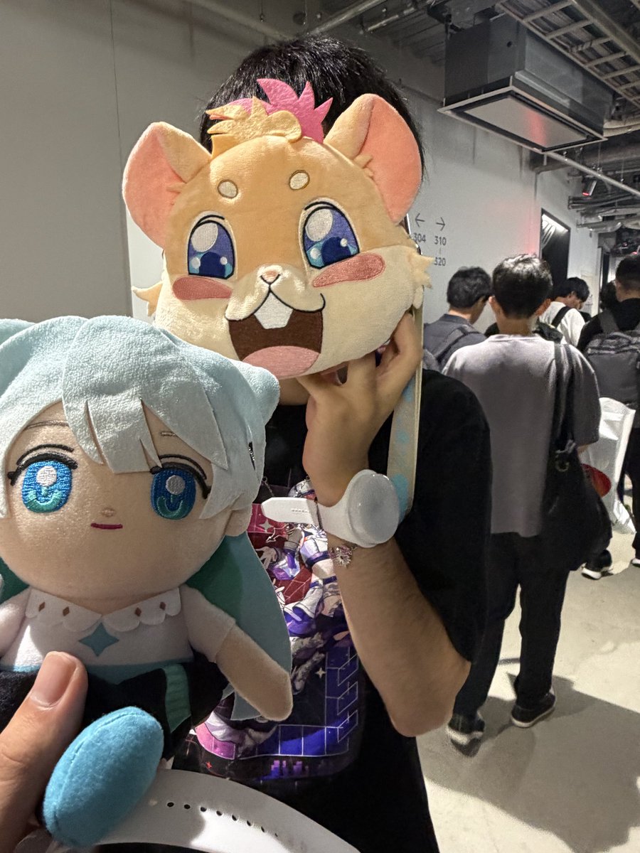 botsan_mnst's tweet photo. モンドリ1日目お疲れ様でしたーM4最高でした。また明日も楽しむぞー https://t.co/mz2GmrUwRM