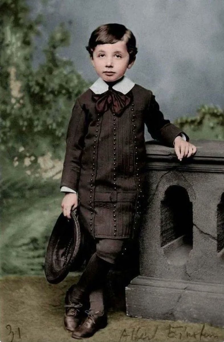 Science_TechTV's tweet photo. 5-year-old Albert Einstein, Munich, 1884 https://t.co/bvCVBL7uFv