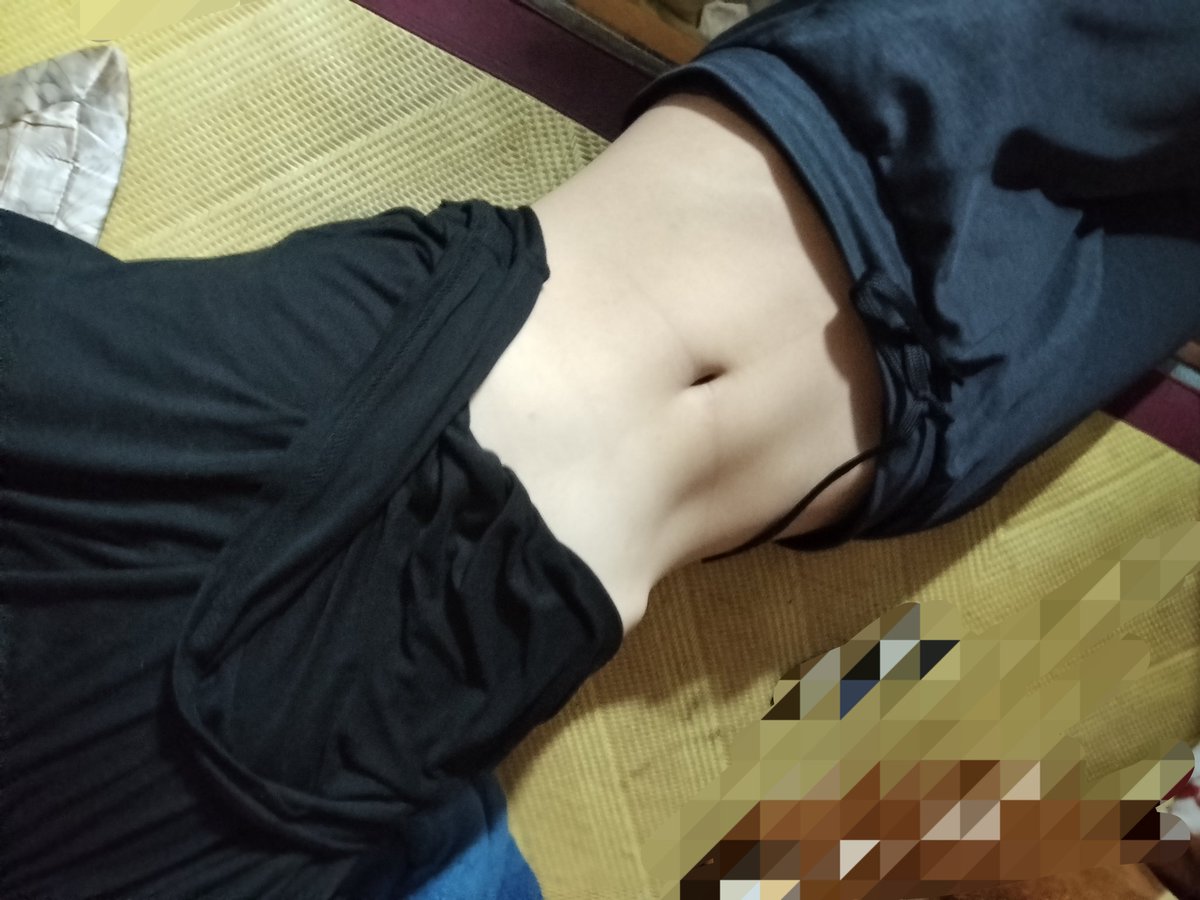hypo2424's tweet photo. 發一張肚子的照片~ https://t.co/1zkUa83SL1