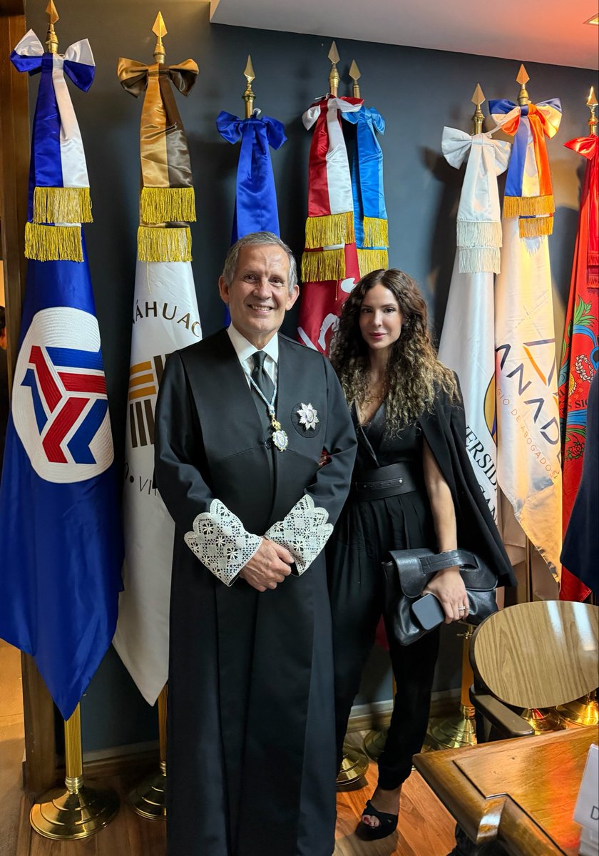 LorenzoRoel1's tweet photo. En la Asamblea General Ordinaria del Ilustre y Nacional Colegio de Abogados de México en la que rindió su informe nuestro Presidente el Dr. Albertico Guinto, con nuestra Vicepresidenta Graciela Pompa y nuestro Expresidente Fernando Yllanes, en la que participó el Mtro. Emilio González de Castilla, Rector de la Escuela Libre de Derecho