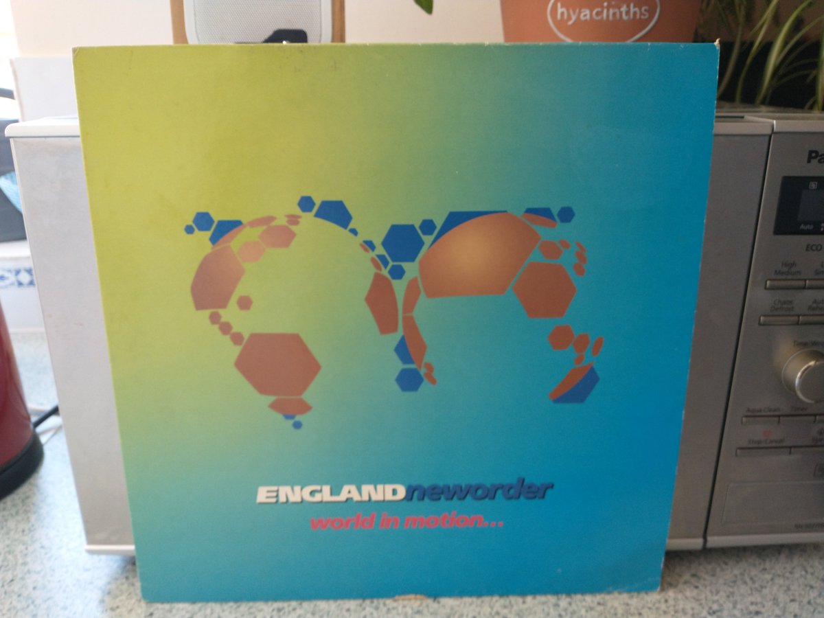 IbelieveInCoyot's tweet photo. Oh go on then!
#NewOrder https://t.co/J9LisDLkfz
