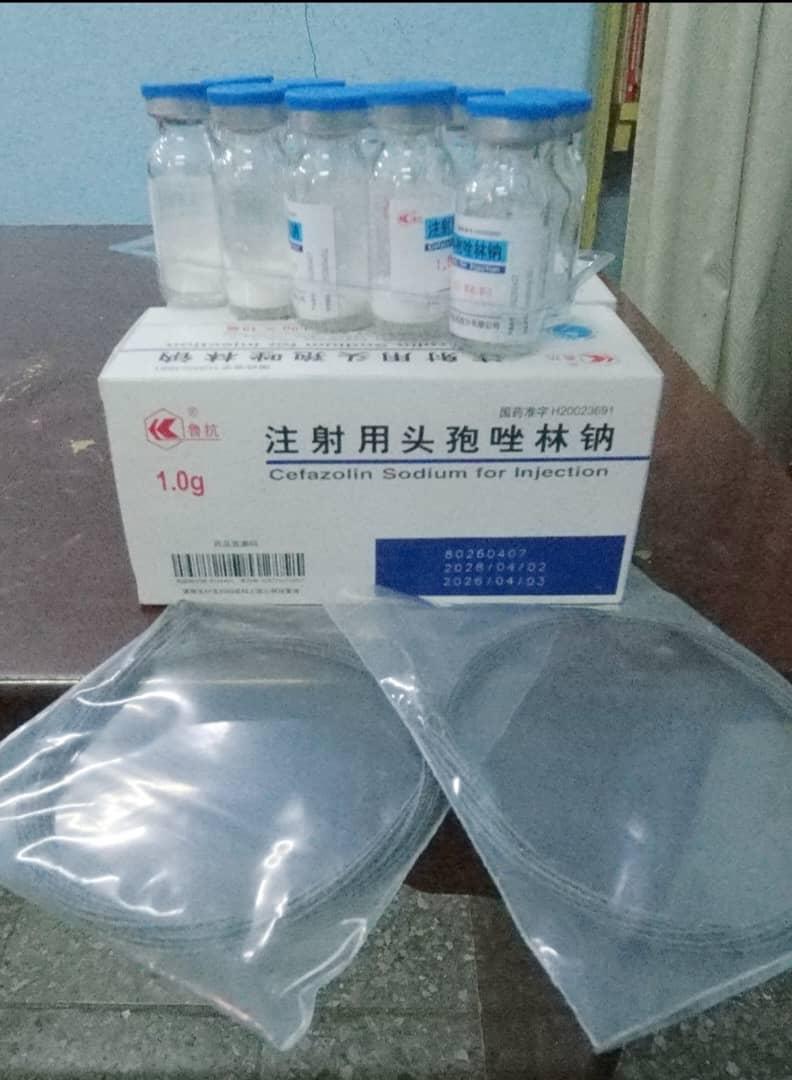 GHNordelo5's tweet photo. Los #CDRCuba y el proyecto "A Cuba hay que quererla" recibimos 10 mil bulbos de Cefazoxilina  y una importante cantidad de suturas, donativo de cubanos residentes en China, estudiantes chinos y personal de nuestra embajada en Pekín. ¡Gracias!
#Cuba #CubaNoSeRinde
#TumbaElBloqueo https://t.co/aO5AJdQVwP