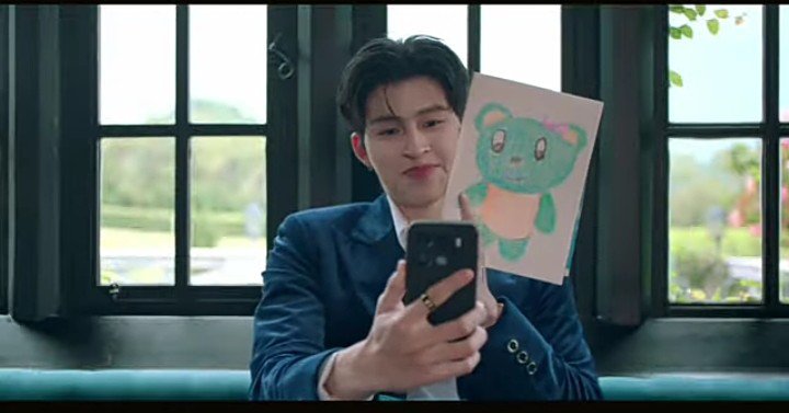 whosshii's tweet photo. Oh I love the detailing in peach and me so much

1. Panda and Giant bear reference.
2. Permpoon their blue green cute bear
3.pond indirectly confessing his life purpose.

#PeachAndMeSeriesEP1 https://t.co/ozO7oUyJhz