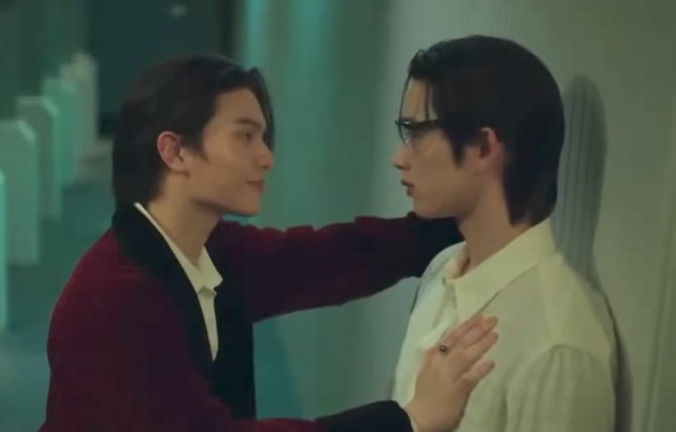 s_kk_yy's tweet photo. romemok serving us with established relationship, peak chemistry, puppykitty love dynamics, angst, downbad mafia rome x downbad bodyguard mok and soooo much love THIS IS MY MEAL 

#PeachAndMeSeriesEP1 https://t.co/TQtT7kPq42