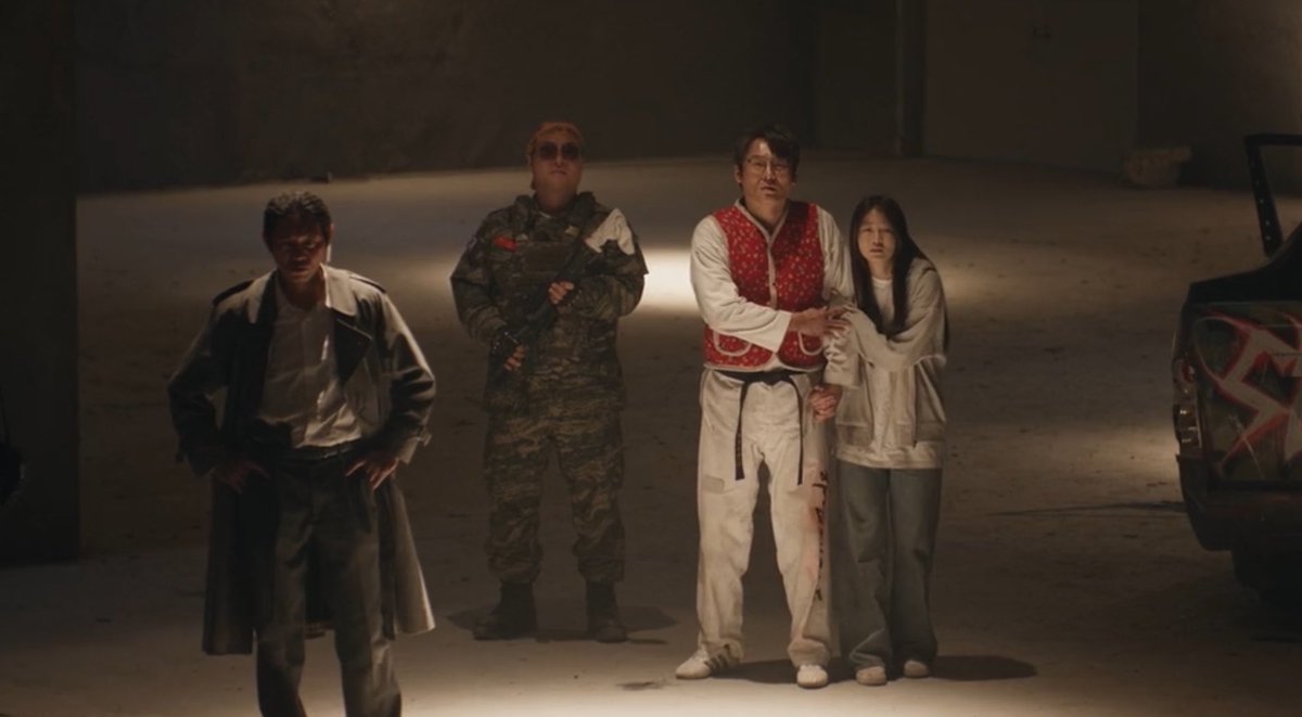 kenthusiastic10's tweet photo. Another high-stakes, tension-filled episode. The final scene in #AgentKimReactivatedEp6 gave me chills! To protect his daughter, Manager Kim will go to the ends of the earth. They should’ve known better than to mess with him. 4 eps to go. #AgentKimReactivated #SeoJiSub https://t.co/TOwpvsFeV3