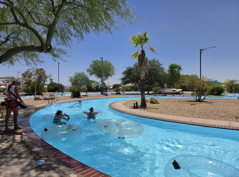 SF_HHPhoenix's tweet photo. ๐จโ๐ฉโ๐งโ๐ฆ Family Fun Day is calling!
Slides, splashes, Adventure River, and fun for all agesโplus every water attraction is open and ready for your next family adventure. ๐
#FamilyFunDay #EverySlideEverySplash #HurricaneHarborPhoenix ๐ด๐
#EveryAttractionEveryAdventureOpenForMaximumFun https://t.co/6Fblz5o1OQ