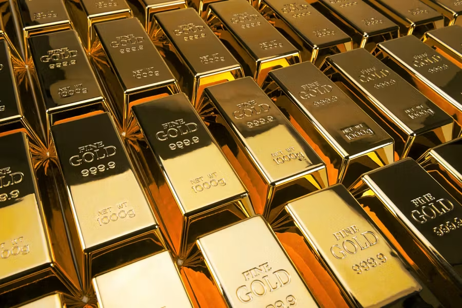 MartiniGuyYT's tweet photo. Most people still think Bitcoin is competing with gold.

I don't.

Bitcoin is starting to compete with government bonds.

Every time another institution chooses to hold Bitcoin on its balance sheet...

That's capital that previously would've been sitting in Treasuries or cash.

I think that's one of the biggest structural shifts happening right now.

And hardly anyone is talking about it.