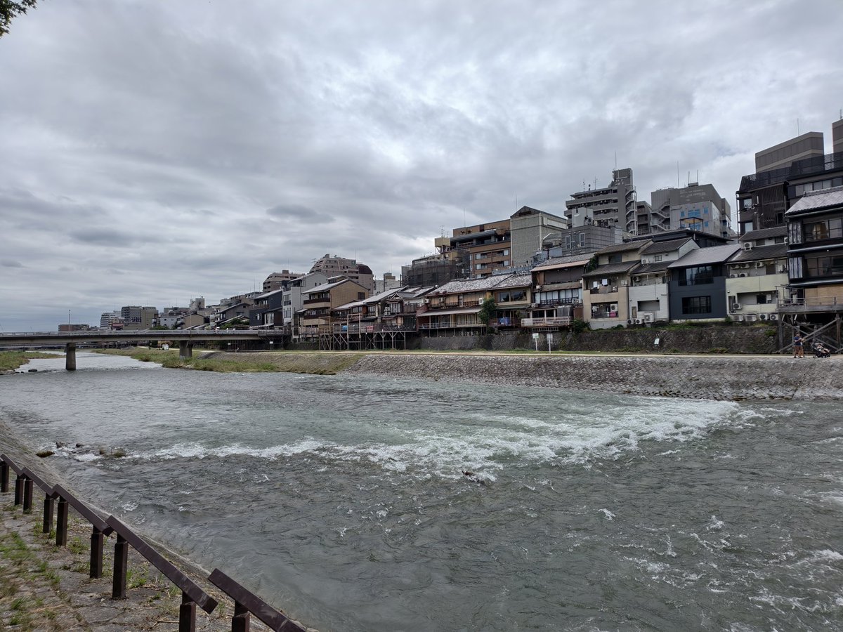 Cola4871's tweet photo. 京都清水寺跟看鴨川 https://t.co/CNEhSMjQln