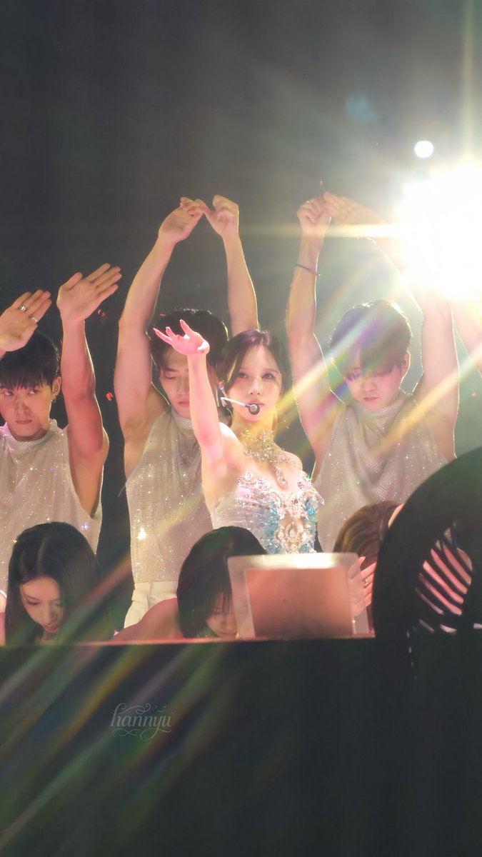 hannyujin1229's tweet photo. 260711
👑

#트와이스 #미나
#TWICE #MINA
#ミナ https://t.co/4v8hVL3zQx