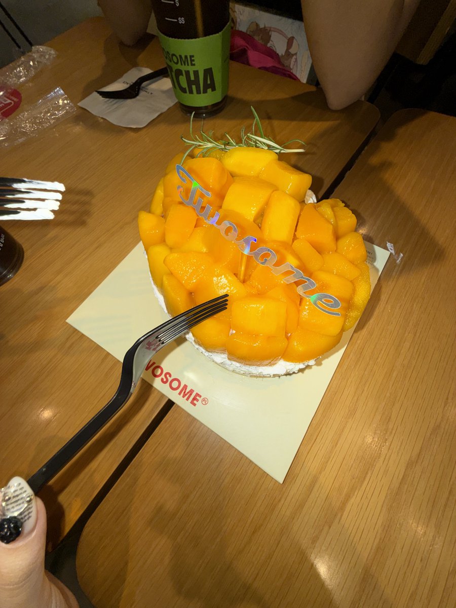 konpangee's tweet photo. 헤이디라우부터 망고생까쥐 https://t.co/WKDe3Tjg40