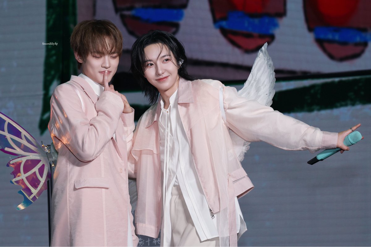 swordlily0323's tweet photo. 260711 ♡.*･ﾟ
#런쥔 #仁俊 #RENJUN #NCT #NCTDREAM https://t.co/9qH0z7fNiz