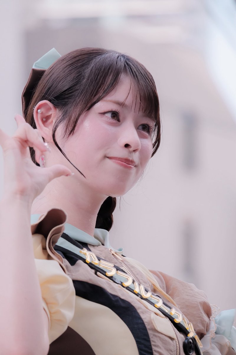 ka8tqp's tweet photo. ヨドバシ梅田　リンクス広場
カラフルスクリーム（＠colorful_scream ）
メジャー3rd Single「きらめき！流星ライナー」リリイベ2部

あみさん💚✨（＠ami_colorful_ ） https://t.co/cUwSpcMb0E