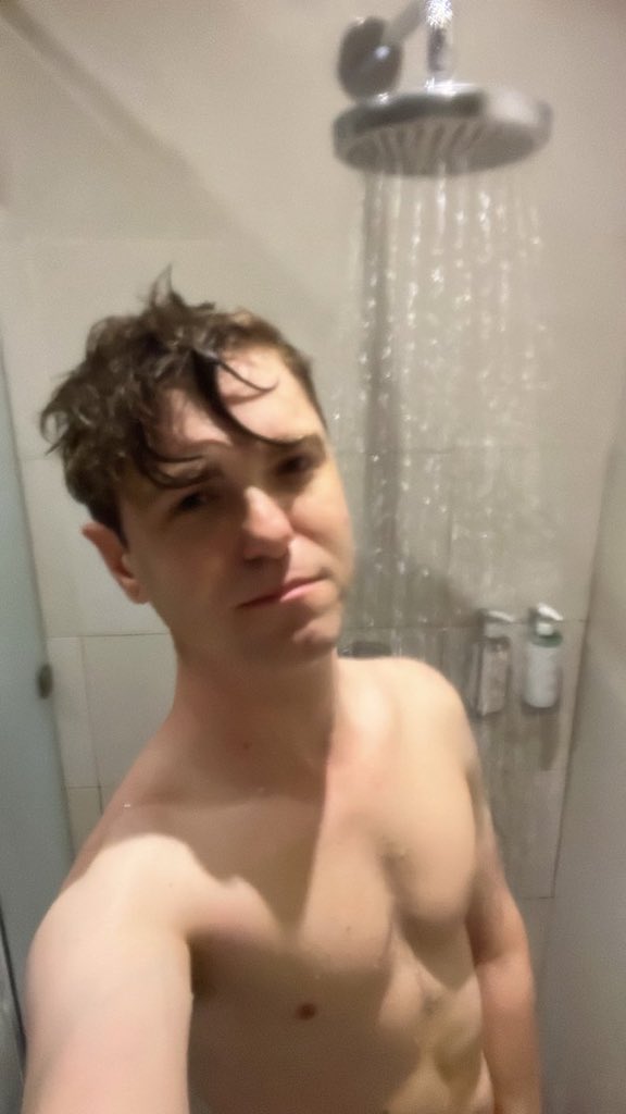 aaronjacks3062's tweet photo. Face Card. #gaytwink #mlm #gaynyc https://t.co/jfs5gIa8Go
