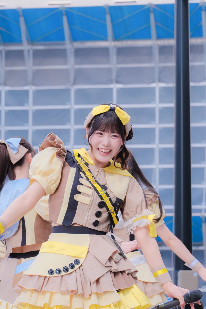 ka8tqp's tweet photo. ヨドバシ梅田　リンクス広場
カラフルスクリーム（＠colorful_scream ）
メジャー3rd Single「きらめき！流星ライナー」リリイベ2部

りなさん💛✨（＠rina__colorful ） https://t.co/GrUCFk5Fxk