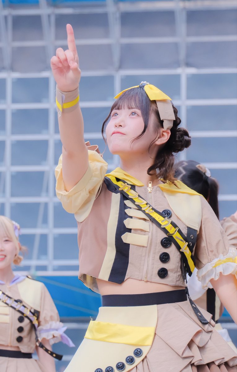 ka8tqp's tweet photo. ヨドバシ梅田　リンクス広場
カラフルスクリーム（＠colorful_scream ）
メジャー3rd Single「きらめき！流星ライナー」リリイベ2部

りなさん💛✨（＠rina__colorful ） https://t.co/GrUCFk5Fxk