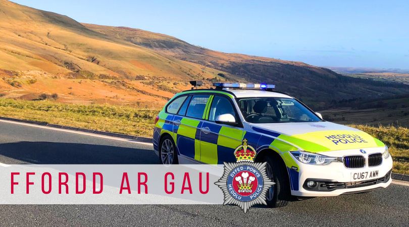 DyfedPowys's tweet photo. ⚠️🚧  A40  TRELETERT - ABERGWAUN 🚧⚠️
 
Mae'r ffordd ar gau ar hyn o bryd oherwydd gwrthdrawiad traffig
 
Osgowch yr ardal a dewch o hyd i lwybr arall ar gyfer eich taith os gwelwch yn dda.
 
Diolch. https://t.co/jYbKEJiDfL