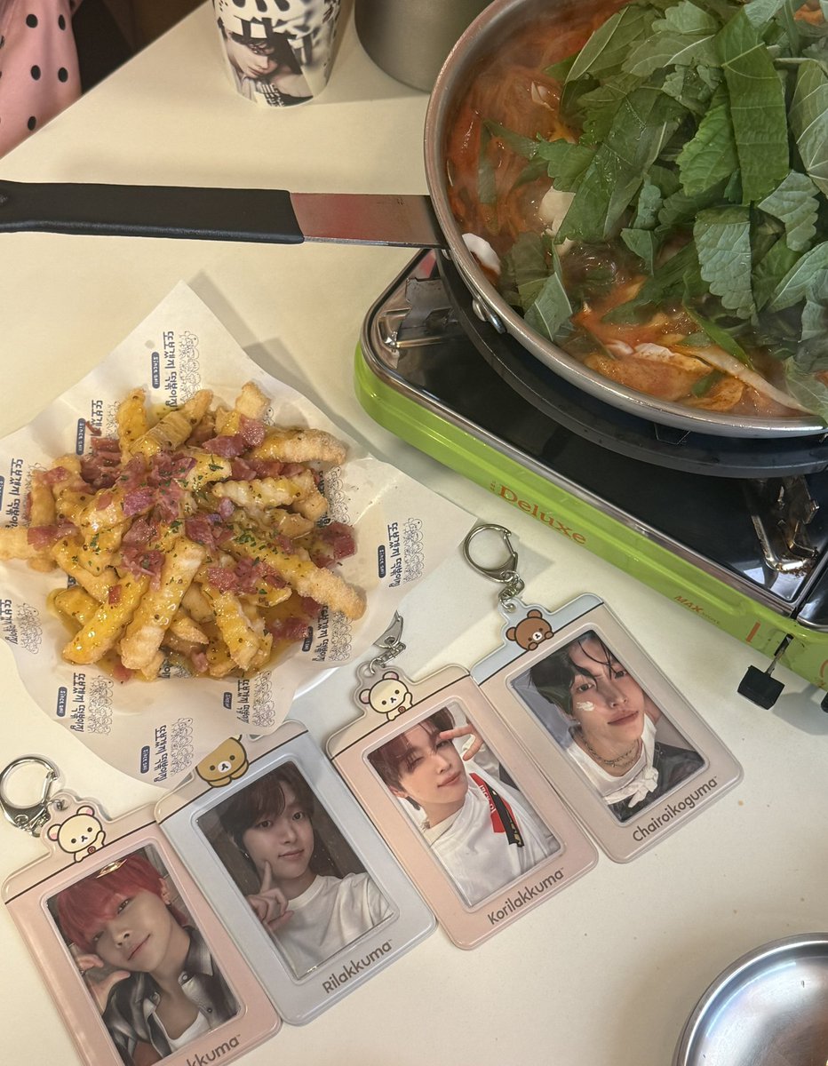 rabbitcatand's tweet photo. 큼큼,, 재만남.. 재..만남 큼흠 https://t.co/LHDLx4Hkvq