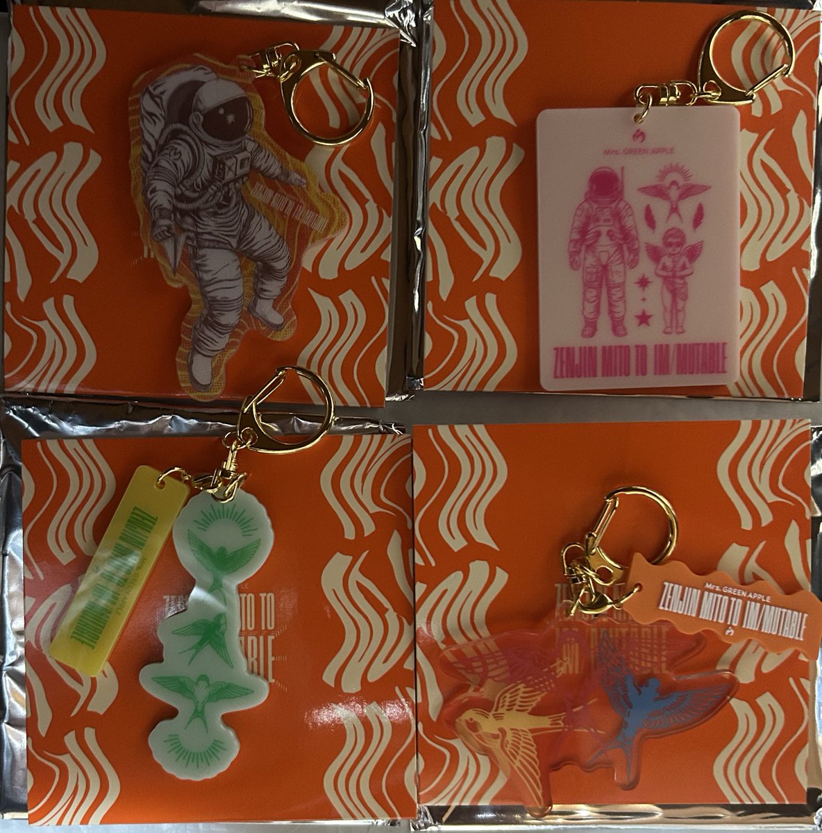 mo_9_x's tweet photo. Mrs. GREEN APPLE ミセス ゼンジン未到とイミュータブル ガチャ ランダム 交換 ゼンジン キーホルダー アクキー

譲 画像1枚目 キーホルダーB F H I

求 画像2枚目 ラバーキーホルダー

郵便交換希望です📮

検索からでも気軽にお声がけ待ってます🙇🏻‍♀️🙌🏻 https://t.co/anVSKKBcrZ