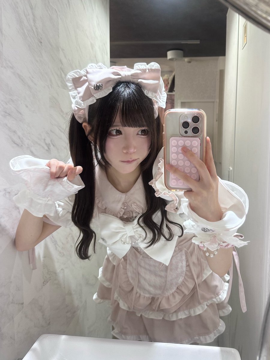 ฅ^•ω•^ฅ🎀💕
