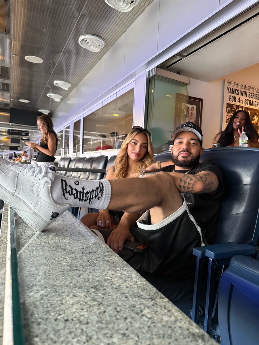 djenvy tweet picture