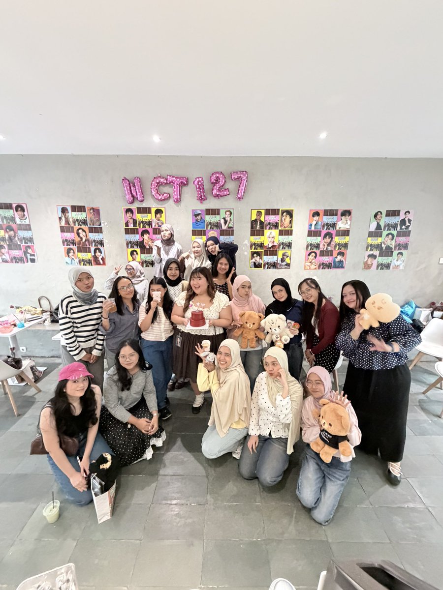 127affair's tweet photo. thank you to all chillzennies that coming to our event<3

we love to have you as our bakers!🩷🎂🍩

see yiu in next event!🫶🏻 https://t.co/lVwP71pdQX