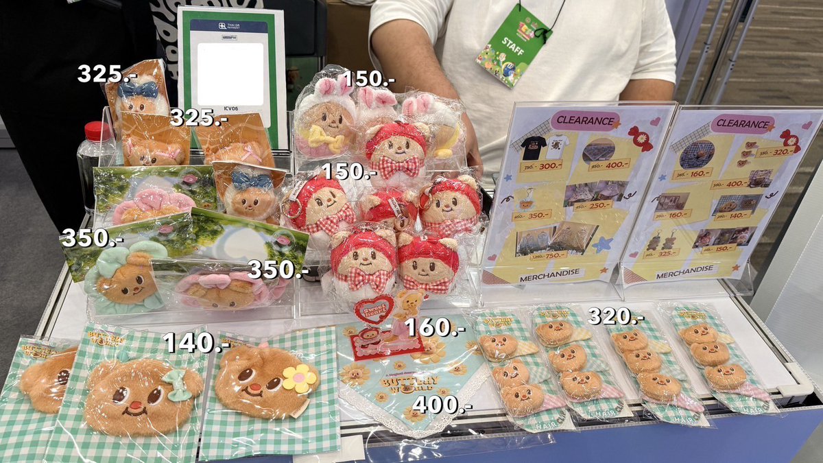 iampalama's tweet photo. ❤️ รับหิ้วคอลน้องเนย BUTTERY WORLD CLEARANCE SALE 🧸
📢 พรุ่งนี้วันสุดท้ายแล้วน้า!
สินค้าคอลนี้ มีขายเฉพาะในงานเท่านั้น ไม่มีขายออนไลน์ ✨

💰 ค่าหิ้ว 50 บาท (3 ชิ้นแรก)
➕ ชิ้นที่ 4 เป็นต้นไป บวกเพิ่มชิ้นละ 10 บาท
#ButteryWorld #ButterBear #ClearanceSale #รับหิ้วน้องเนย #หมีเนย https://t.co/0vKW0Um6mr