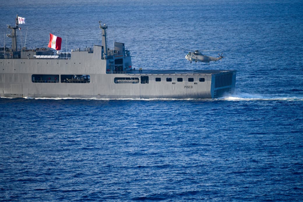 naval_peru's tweet photo. La @naval_peru inició operaciones en la mar con el #BAPPisco y el #BAPChipana, integrándose a ejercicios combinados junto a marinas aliadas. La participación fortalece la interoperabilidad y la preparación para operar en escenarios multinacionales.
#PoderNaval
#PerúEnRIMPAC2026 https://t.co/LHWUTub3of