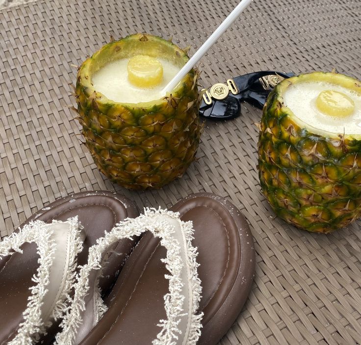 Kay42573's tweet photo. ˏˋ°•*⁀➷
Build a pineapple-themed dessert bowl! 🍍🥥
➯ a foodpoll mainly for #edtwt ღ
➯cals don't count here! ᵕ̈
🏷: #interactivethread #interactive #ricecakestwt #poll #foodtwt #anatwt #thisorthat #onlychooseone #dessertbowl #foodpoll #distraction #shedtwt #edtwt https://t.co/b5tw7dU50D