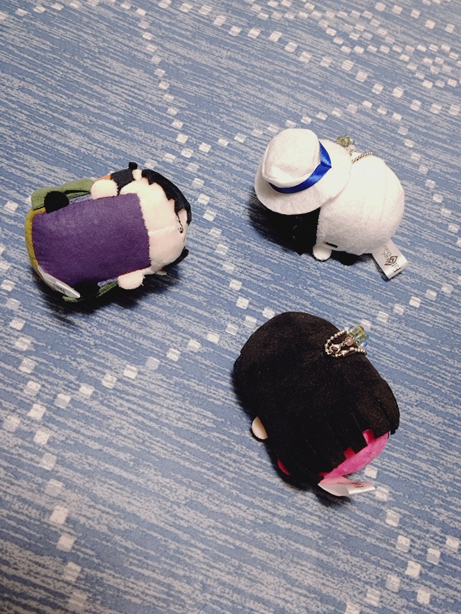 tsk_nekko's tweet photo. さすがに暑くてカーペットを極冷のやつにしてみたよ🐧肌触りもサラサラでいい感じ
涼しもっちになれるよ〜 https://t.co/VgCJpPEsIS