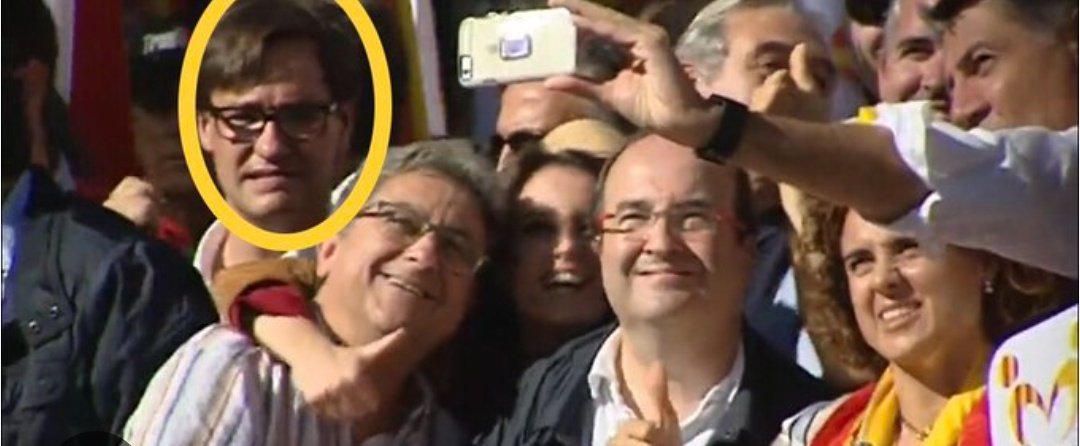 danicornella's tweet photo. Els governs convergents I els socialistes fan exactament el mateix! 👉Per cert mil vegades votatia 1 president de junts per catalunya (junts + Erc) a canvi d'un referendum perquè el poble decidis, mentre l'Illa i el #PSCPSOE  es manifestava I anava de la maneta amb Ciudadanos, PP i vox, només bons contra Catalaunya, escòria sobrera que ataca la nostra terra!