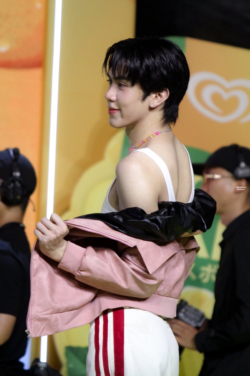 happinesschokun's tweet photo. Cause I'm too perfect, I'm ma Baddie✨

#IceBallxPROXIE
#PROXIEChokun https://t.co/sXqfjNzNa2