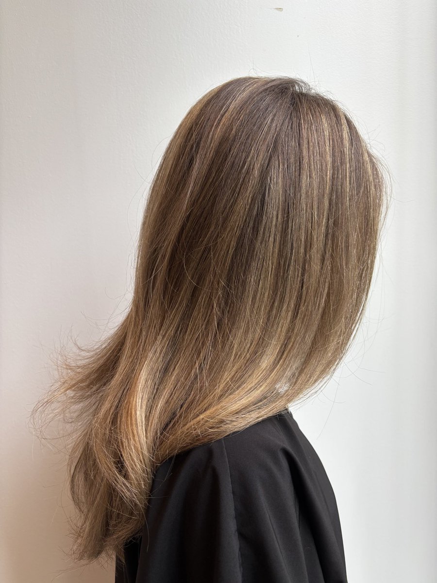charlesifergan's tweet photo. Color by Connor 🎨 Blowdry by Audrey ✨
Rich dimension, beautiful shine, and the perfect finish. https://t.co/019k6YKj7z
#HairColor #Blowout #SalonStyle https://t.co/wYPGEifx4i
