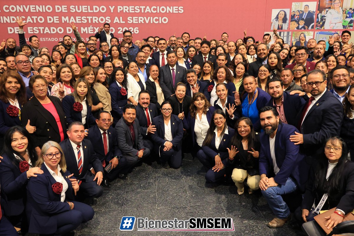 SMSEMmx's tweet photo. La firma del Convenio de Sueldo y Prestaciones 2026 testimonia el trabajo coordinado entre la dirigencia del Prof. Jenaro Martínez Reyes, Secretario General del #SMSEM, y el mandato humano de la Mtra. @delfinagomeza, Gobernadora del Estado de México. https://t.co/irJuSB3rT4