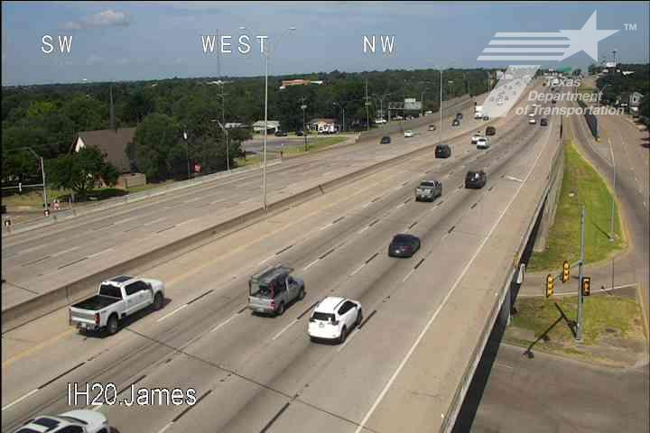krldtraffic's tweet photo. #ClearingAccident #FortWorth:
WB-20 @ McCart Ave - the highway & the service rd is now clear - the construction equipment/excavator has been towed - traffic is moving at normal speeds.
@KRLD #KRLDTraffic #1080KRLD #trafficalert @TxDOTDallas @TxDOTFortWorth https://t.co/U2jPqFxURM