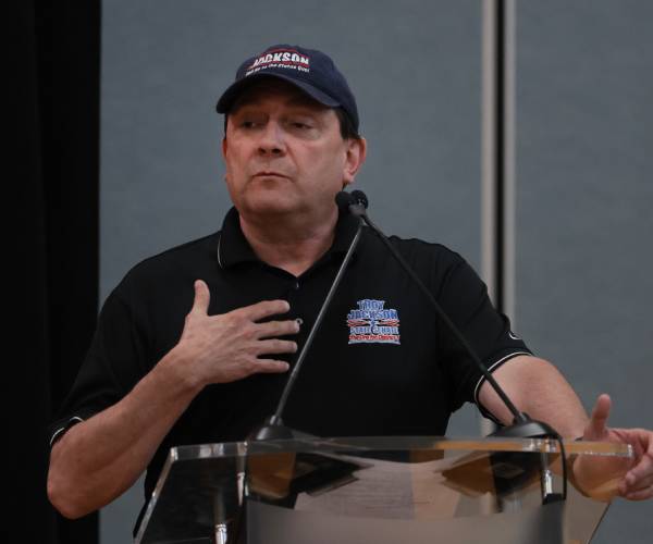 jimbotrump's tweet photo. Jackson, Maine Dem Pick to Replace Platner, Has GOP Past https://t.co/oNKY2baEzZ PLEASE FOLLOW #MainePolitics #TroyJackson #Democrats #USSenate #PoliticalNews https://t.co/ibnxRYJq2s