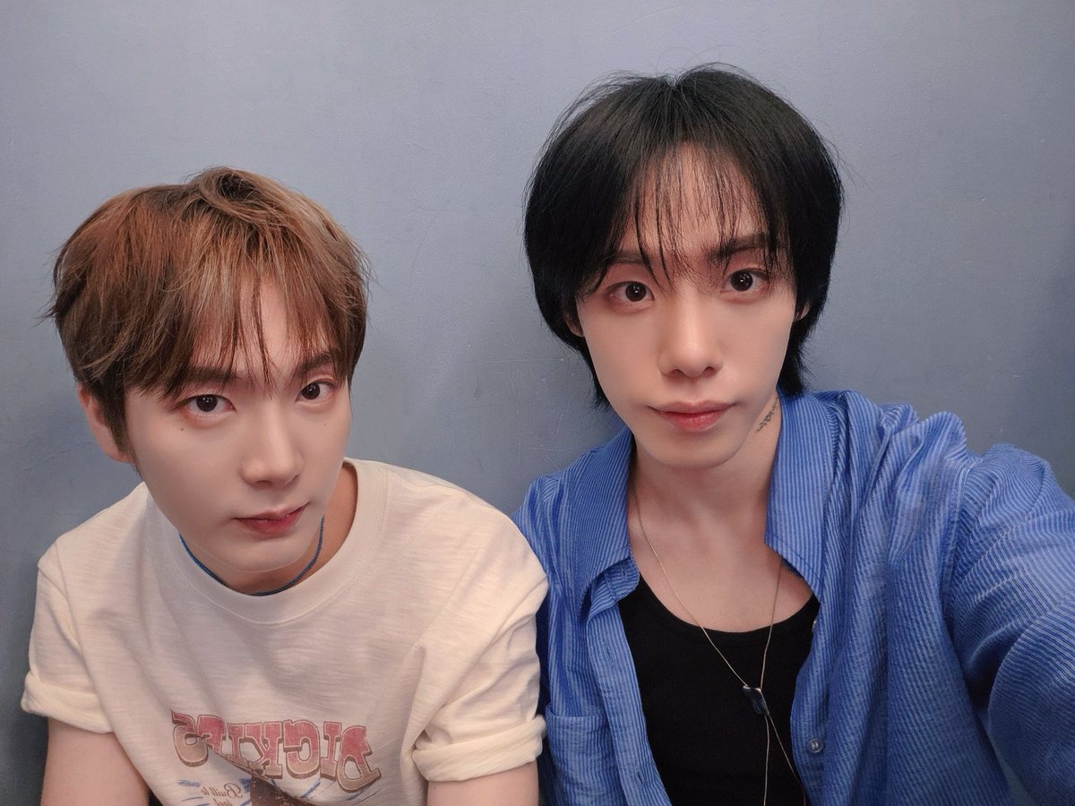 OmegaX_members's tweet photo. [#OX]

🤔

#OMEGA_X #오메가엑스
#젠 #XEN https://t.co/JipEAHZC1j