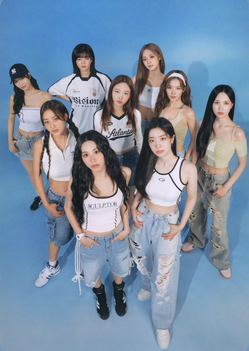 twicepopbase's tweet photo. HEARTS2HEARTS’ Juun shared her thoughts after attending TWICE’s concert today and being asked about her favorite TWICE song:

“It felt like going back to elementary school for a moment… It was so much fun that I finally understood why Hachu keeps saying they really want Hearts2Hearts to have a concert! From now on, I’ll be a ONCE, Hachu. You guys stay as Hachu, I’ll be the ONCE, hehe. I have so many favorite songs.”