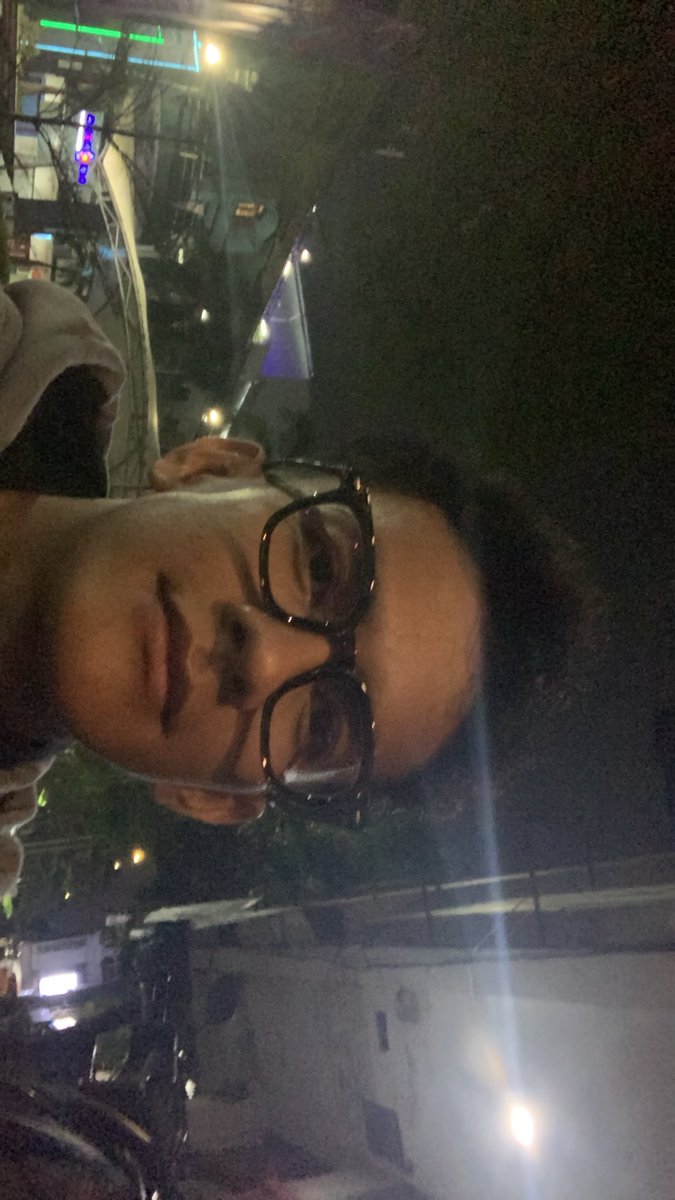 justregularum's tweet photo. ak pilih yg terakhir jadinya, sekaliam potram btw heheh makasih temen temen sarannya 🫶🏻 https://t.co/pZM1eOEsdm