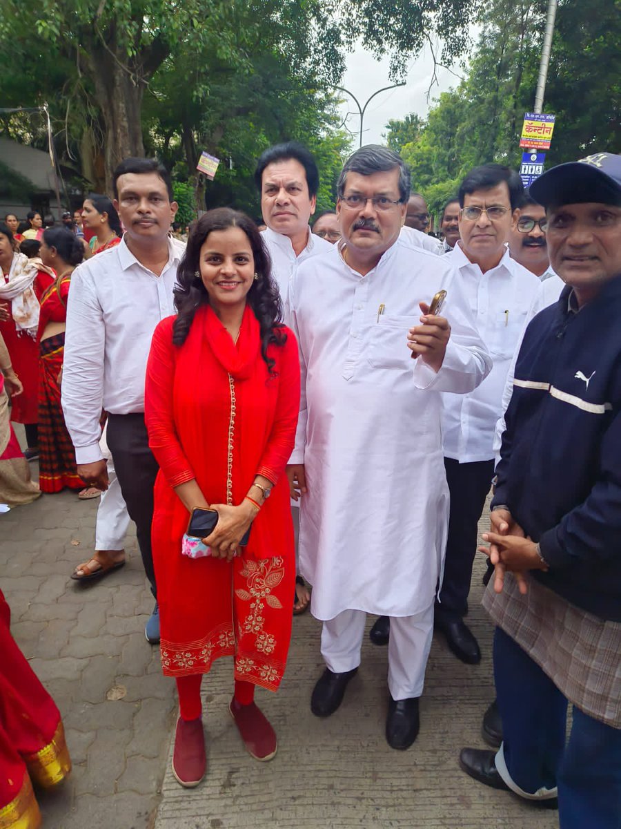 Nehapaliwal501's tweet photo. आदरणीय मुकुल वासनिक जी कांग्रेस का वो Active चेहरा है जिन्होने कांग्रेस पार्टी के लिए अपना पूरा जीवन दे दिया। ऐसे संघर्षशील व्यक्ति को शिक्षा, महिला, बाल, युवा और खेल मामलों की संसदीय स्थायी समिति के अध्यक्ष नियुक्त होने पर बहुत बहुत शुभकामनाएं 🍨 और ढेर सारी बधाईयां 🌹 https://t.co/lAFIszXQyU