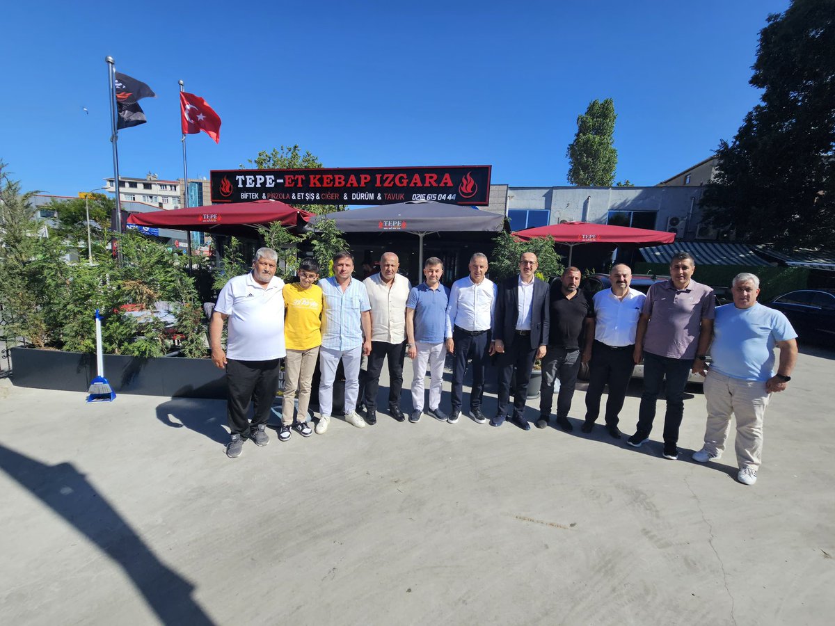 cetinkaya_salim's tweet photo. Belediye Başkan Yardımcımız @mesutozdemir1, Ümraniye Esnaf ve Sanatkârlar Odası Başkanı Mehmet Özdil ve teşkilat mensuplarımız ile birlikte önceki dönem ilçe başkan yardımcımız Abdullah Koyak'ın yeni açtığı işletmesini ziyaret ettik.

Misafirperverliği için kendisine teşekkür ediyorum.

@abdullahozdemir