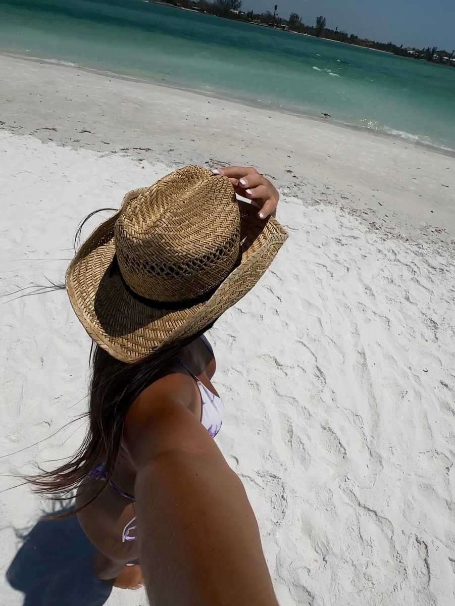 Fuse_SEV's tweet photo. Beach ⛱️ https://t.co/451374xBZZ