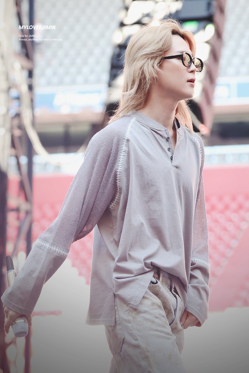 myloverjimin's tweet photo. 260711 😎🕶️
BTS WORLD TOUR 'ARIRANG' IN MUNICH 
#지민 #JIMIN #JIMINJIMIN #JIMINS #박지민 #ジミン
@BTS_twt https://t.co/DjgKz3xgWi