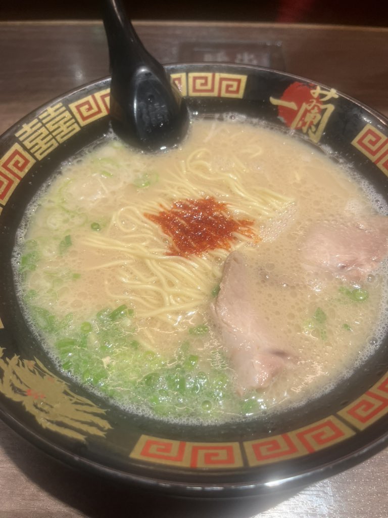 SNTkun_'s tweet photo. 締めラーメン https://t.co/5CmY77HP02