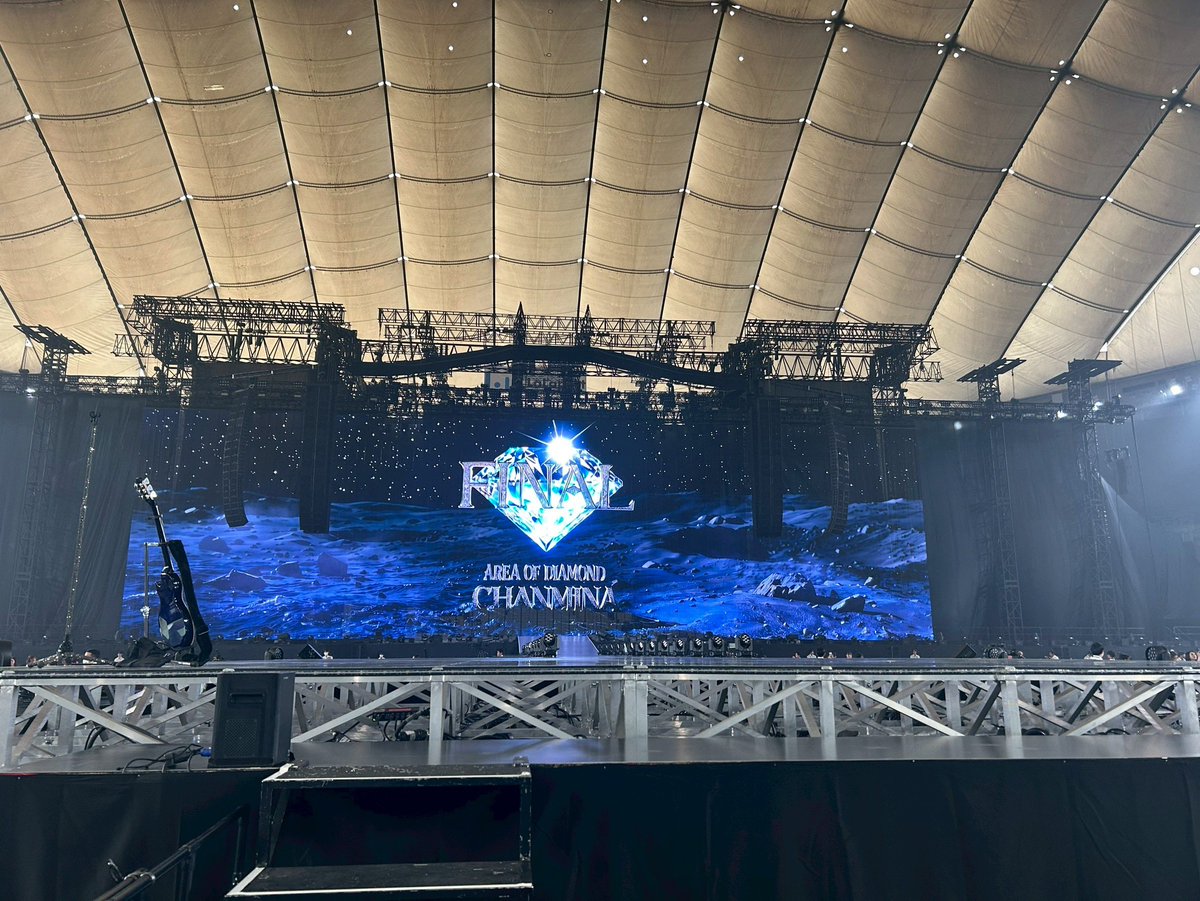 h_250r's tweet photo. 人生初ライブがちゃんみな！
そして前席！
ライブにハマりそう笑 https://t.co/tZ34S64ww7