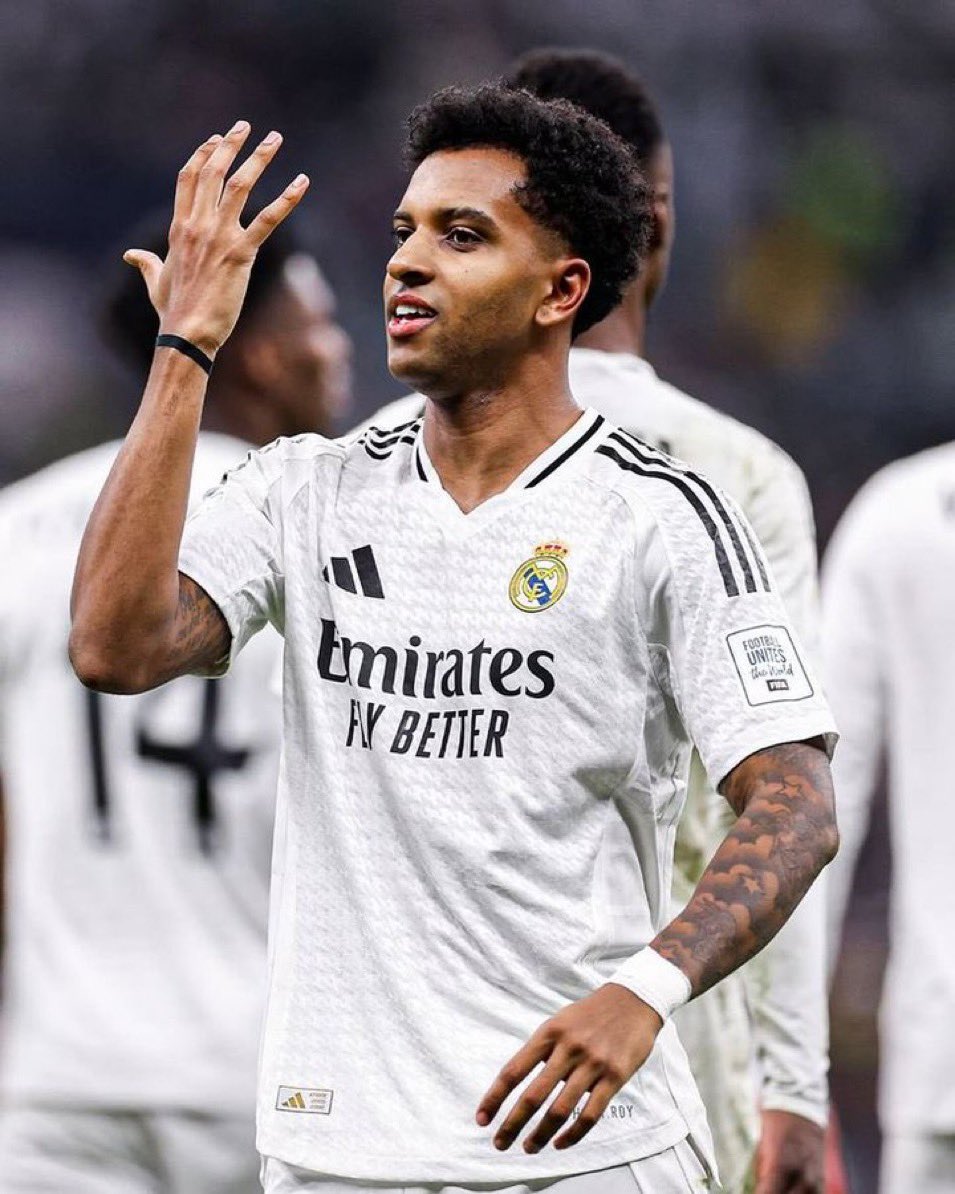 Madridpulse0's tweet photo. 🚨 REAL MADRID HAVE ALREADY REPLACED RODRYGO. THEY JUST HAVEN'T ADMITTED IT. 🤍

✅ Mbappé is the new face of the attack.
✅ Vinícius owns the left wing.
✅ Gonzalo García is rising fast.
✅ Endrick is the future No. 9.
✅ Rodrygo no longer has a guaranteed role

TOUGH LATELY 🚨 https://t.co/Y6a9Gn7zil