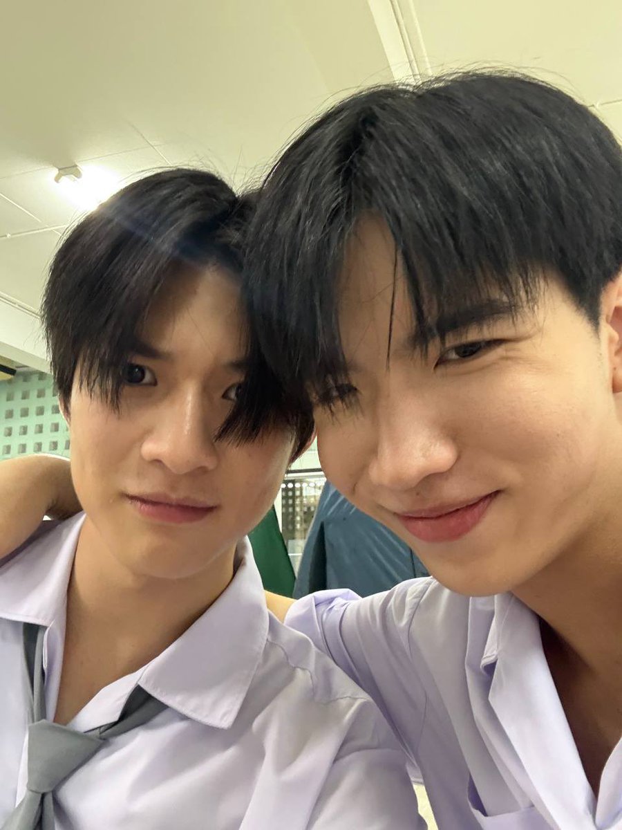 keenmyheart's tweet photo. whoever decided to put keen and aston in one series as close friends I LOVE YOU https://t.co/PcjnMuDxof