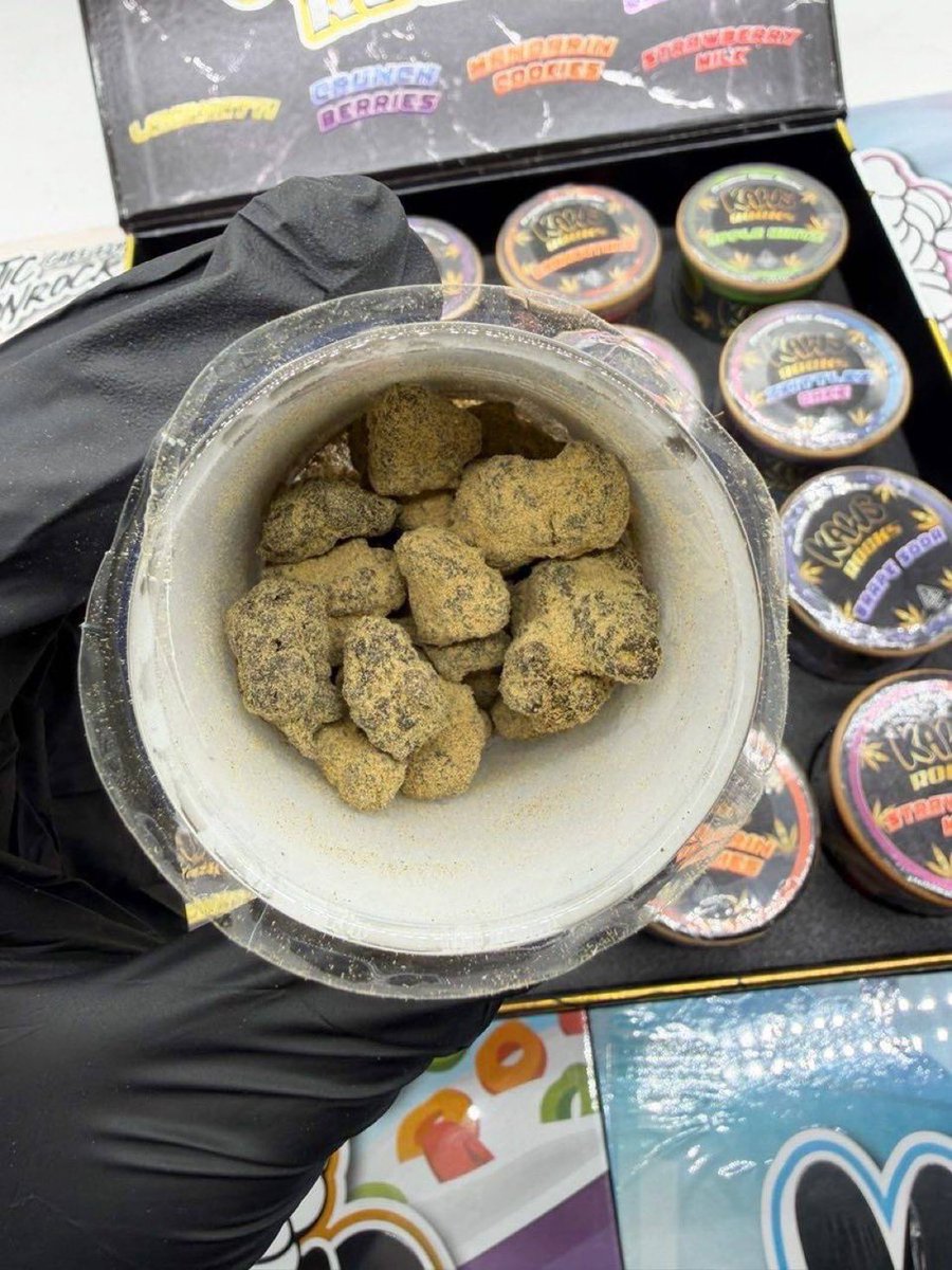 WeedLondon10's tweet photo. Cali Weed in Uk Thc Vape Pen Edible Candy 🍭Vapes in Southampton Newcastle Nottingham London  Glasgow Liverpool Bristol Manchester Leeds Leicester Luton Edinburgh Sheffield Bath  Vapes Premier League City Moonrock #Epl #Nufc #LondonTravel MOON ROCKS
https://t.co/JPRhkd0a17 https://t.co/XPSqED9mJS